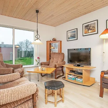 Two-bedroom Holiday In Hals 6